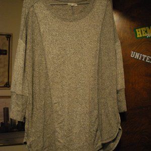 Women's lightweight sweater